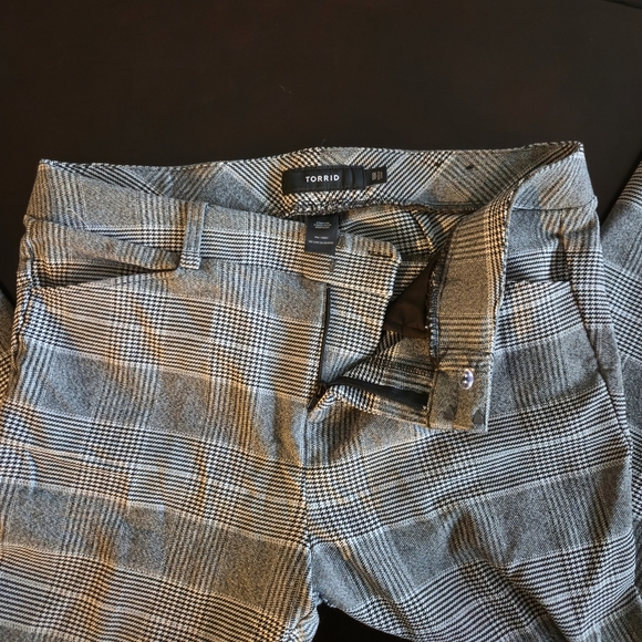 Torrid Plaid Blazer And Pants Set - Picture 14 of 16
